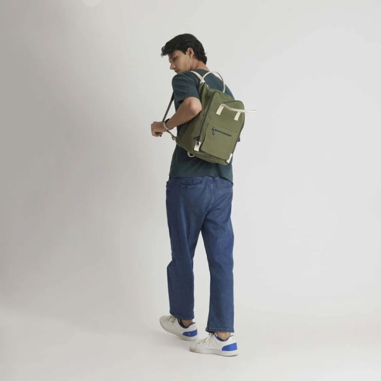 buy-travel-backpack-for-men-online-big-0