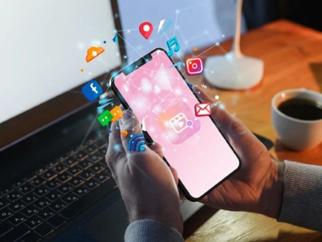 leading-social-media-management-companies-in-india-matrix-bricks