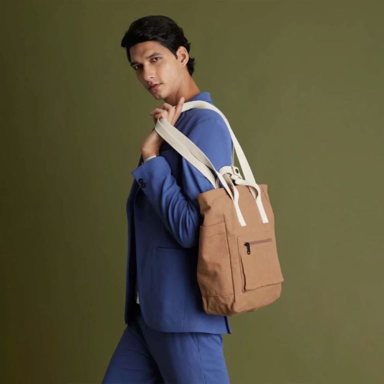 buy-tote-backpack-online-big-0