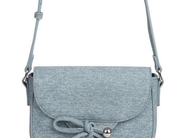 shop-classic-bags-for-women-online-for-formal-outfits
