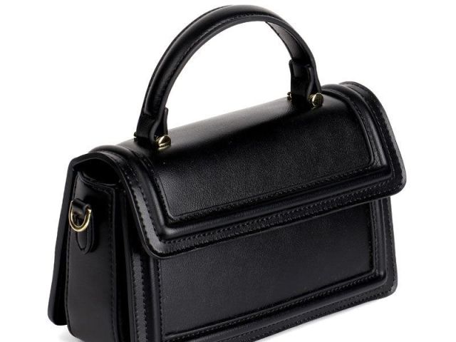 shop-premium-classic-bags-for-women-for-work-and-meetings