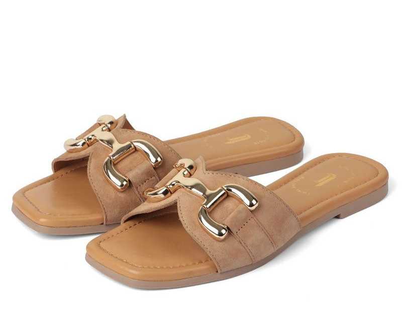 buy-comfortable-flat-footwear-for-women-online-in-india