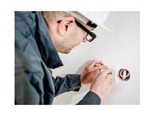hiring-electrician-in-salem-small-0