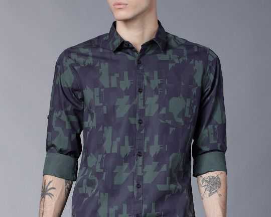 highlander-men-navy-blue-olive-green-slim-fit-printed-casual-shirt