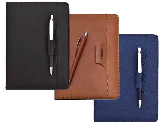 customized-diary-with-pen-holder