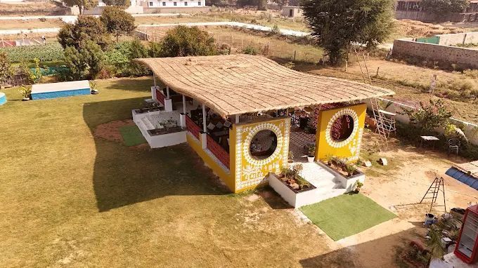 best-coffee-shop-in-pushkar-fresh-brews-at-eartham-cafe-big-0