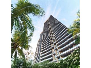 luxury-apartments-in-gurgaon-the-trillion-gurgaon-small-0