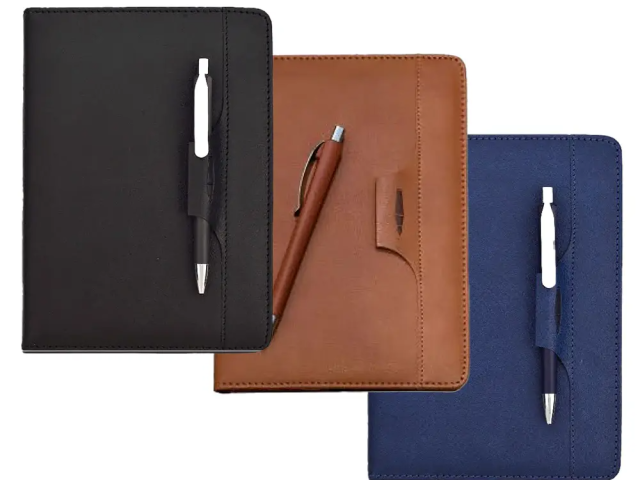 customized-diary-with-pen-holder