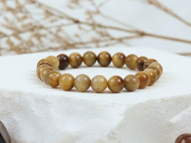 buy-cat-eye-stone-bracelet-elegant-gem-jewelry