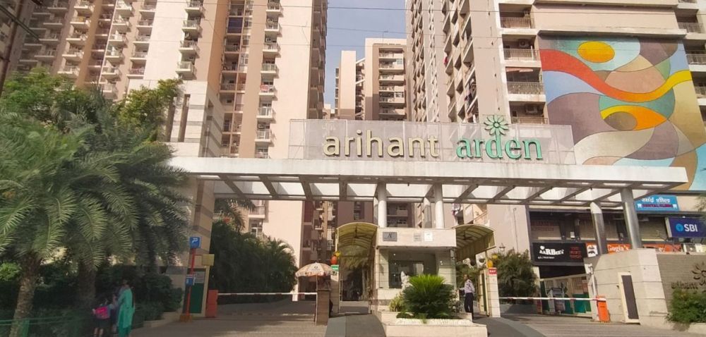 best-deals-on-2bhk-flats-in-noida-extension-my-property-fact-big-0