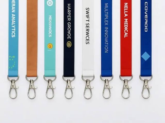custom-lanyards