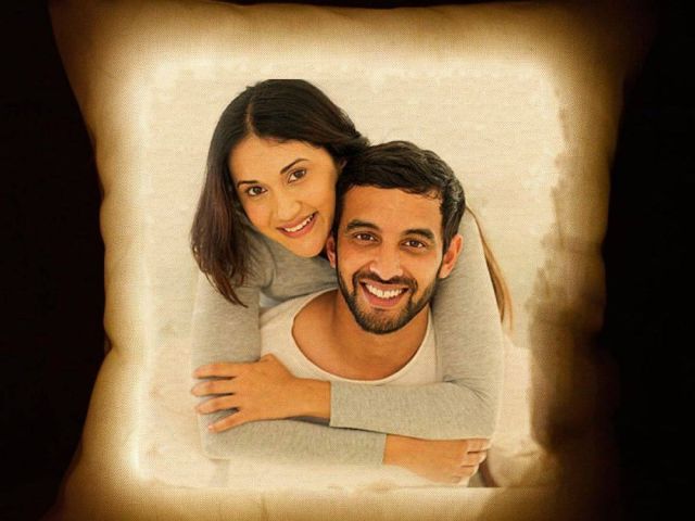 trending-anniversary-gifts-for-husband-send-gifts-across-india