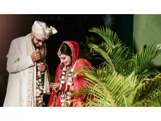 how-to-choose-the-best-wedding-photographers-in-delhi-small-0