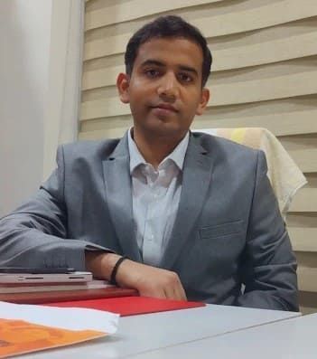 dr-priyash-tambi-big-0