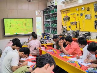 best-ev-training-institute-in-india-multitech-small-2