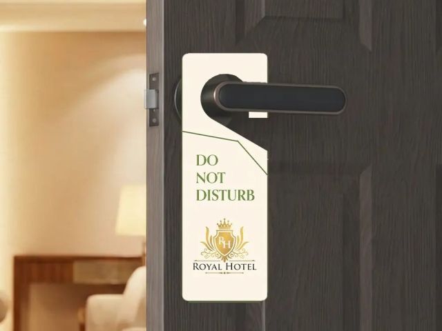 custom-door-hangers