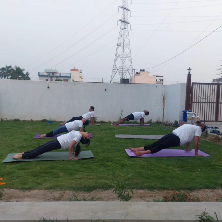 yoga-teacher-training-programs-big-3