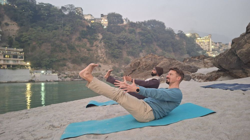 yoga-teacher-training-programs-big-2