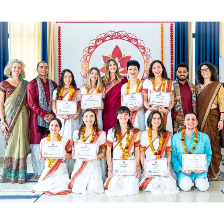 yoga-teacher-training-programs-big-4