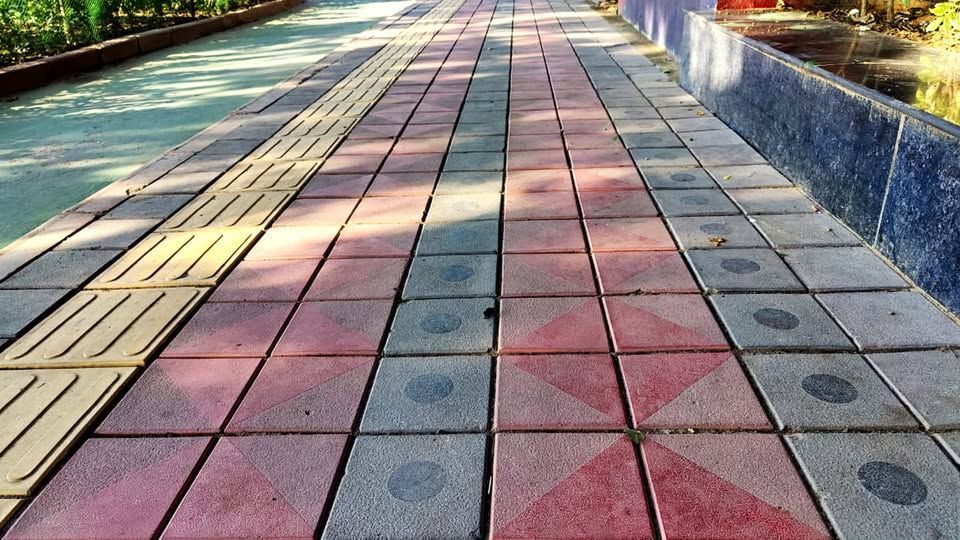 premium-interlocking-pavers-for-driveways-walkways-big-0