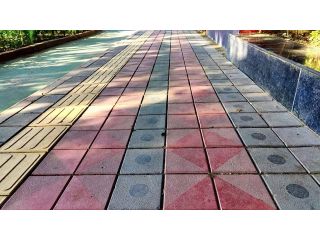 premium-interlocking-pavers-for-driveways-walkways-small-0