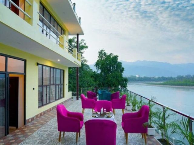 resort-in-rishikesh-near-ganga-the-neeraj-luxury-hotels