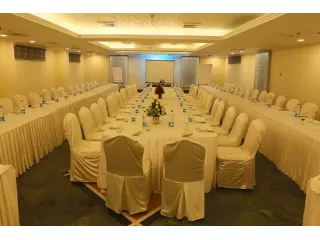 elegant-corporate-hi-tea-in-noida-for-meetings-office-small-0