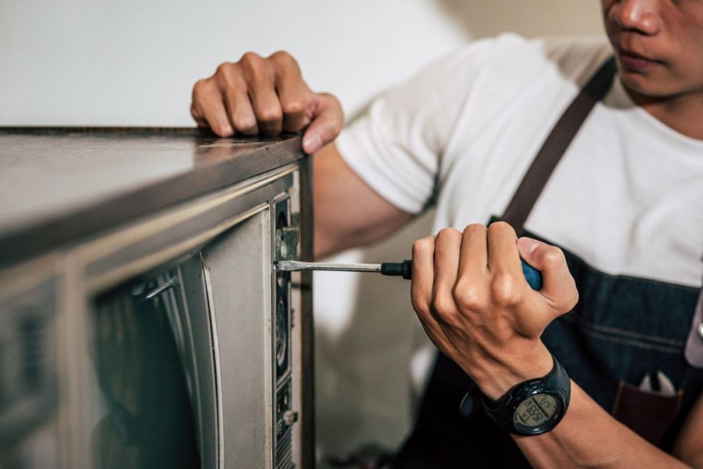 how-do-i-know-if-my-microwave-needs-repair-big-0