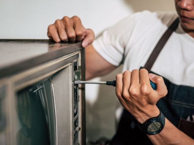 how-do-i-know-if-my-microwave-needs-repair