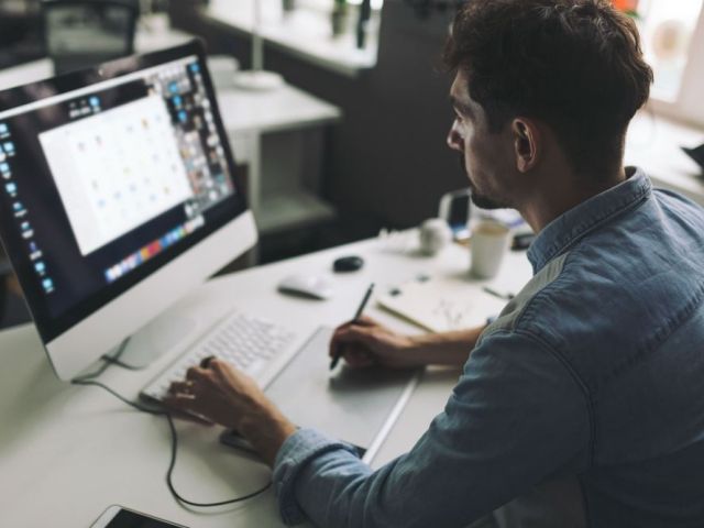 hire-designer-for-eye-catching-business-designs