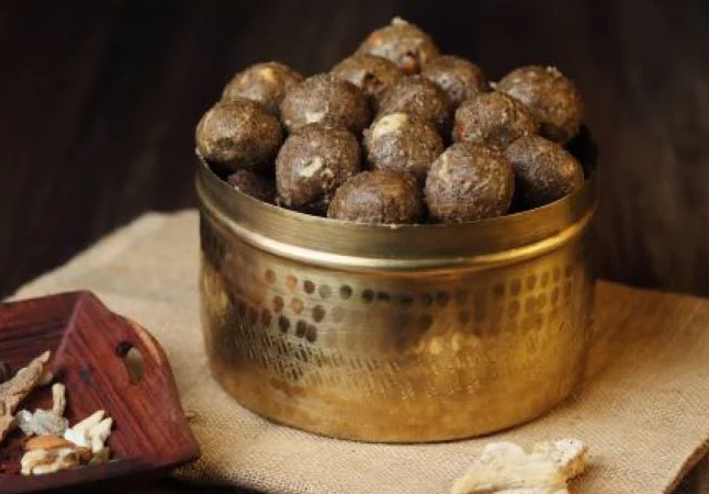 how-does-laddu-for-pregnancy-help-improve-nutrition-big-0