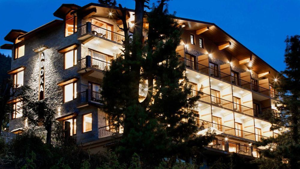 premium-hotel-in-manali-big-0