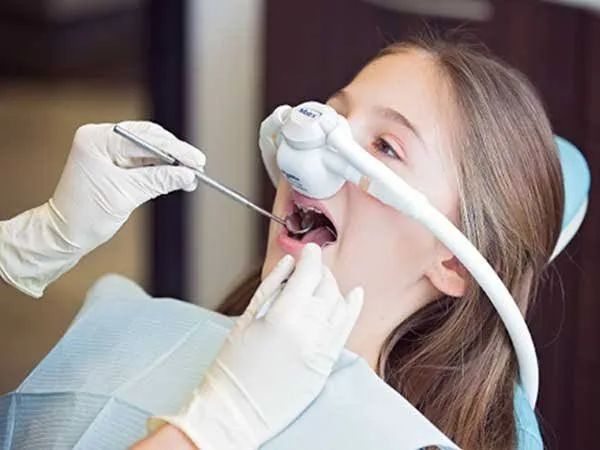 painless-dental-treatment-in-chennai-contact-illume-dental