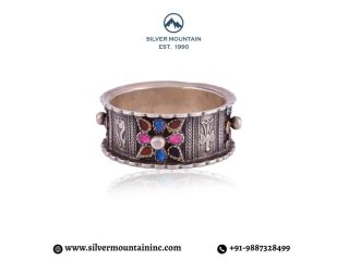 royal-style-old-vintage-antique-rajasthani-bangles-small-0