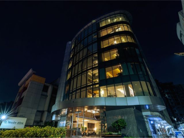 premium-hotel-rooms-in-andheri-east-mumbai-close-to-midc