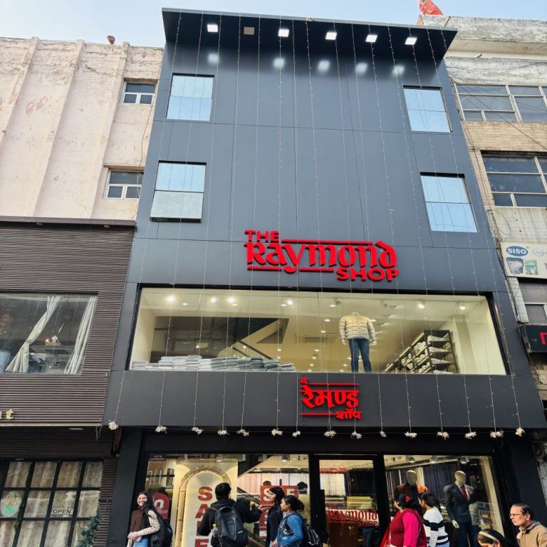 the-raymond-shop-laxmi-nagar-big-3