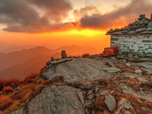 chandrashila-the-moon-rock-summit-of-the-garhwal-himalayas