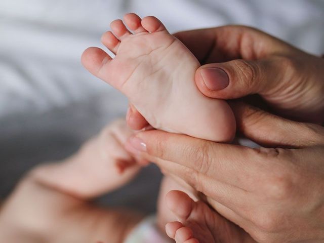 surrogacy-centre-in-delhi-ekmifertility