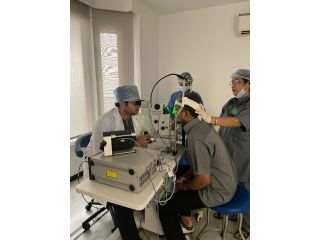 retina-specialist-in-delhi-expert-care-for-healthy-vision-small-0
