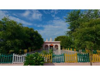 plots-near-jewar-airport-small-0