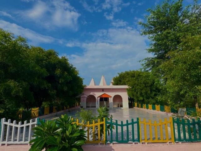 plots-near-jewar-airport