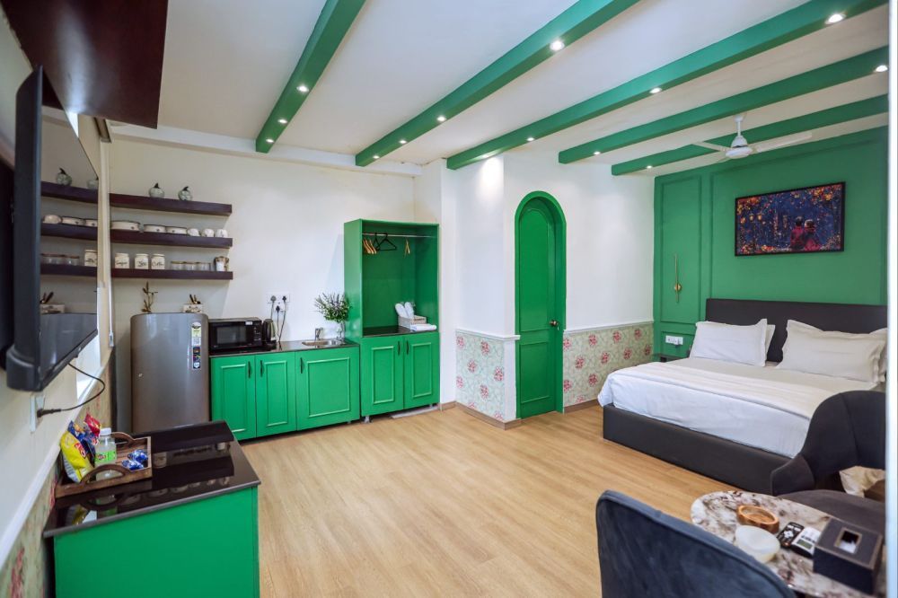 luxury-homestay-in-hauz-khas-big-0