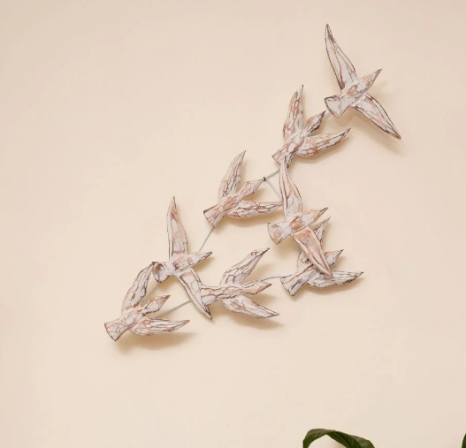 add-natural-charm-with-hanging-decor-big-1