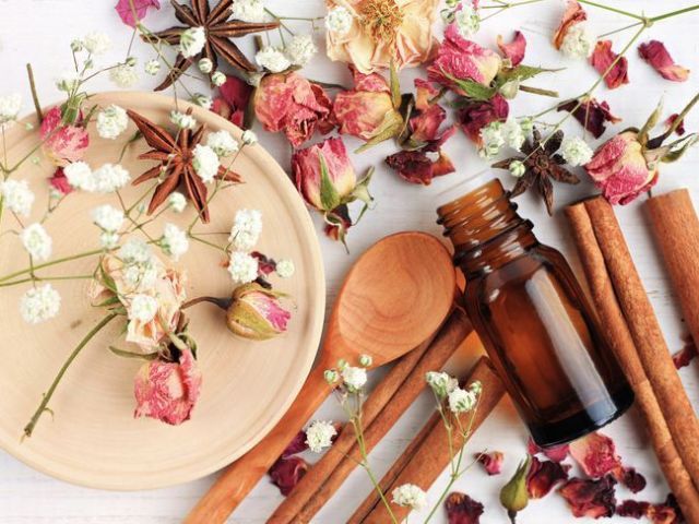 fragrance-oils-in-delhi-premium-aroma-oils-manufacturer