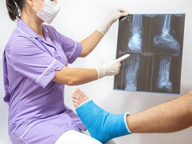 trusted-and-best-orthopedic-surgeon-in-indore-for-bone-health