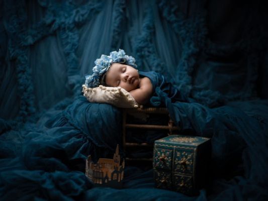 new-born-photoshoot-in-bangalore-with-experienced-photographers