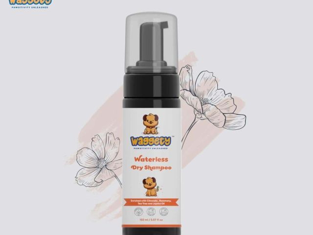 waggety-waterless-dry-shampoo-for-dogs