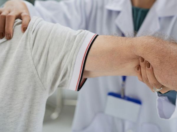 best-shoulder-surgeon-in-gurgaon-expert-orthopedic-care