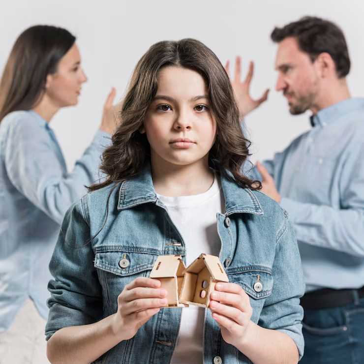 family-problem-solutions-jay-jinendra-jyotish-big-0