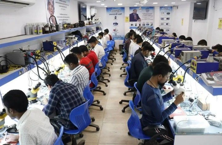 join-a-mobile-repair-course-for-practical-training-big-0